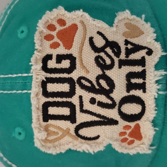 KBETHOS | NWT Women's Distressed Embroidered Baseball Cap "Dog Vibes Only" - Picture 2 of 12